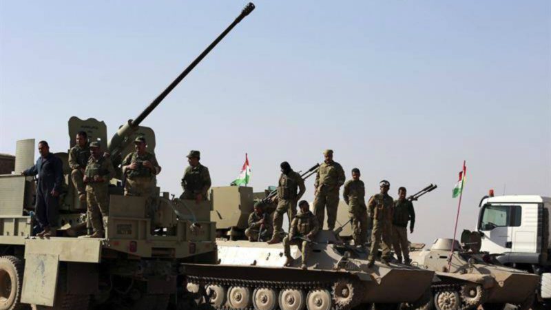 Las fuerzas kurdas asedian a los terroristas en su bastión sirio