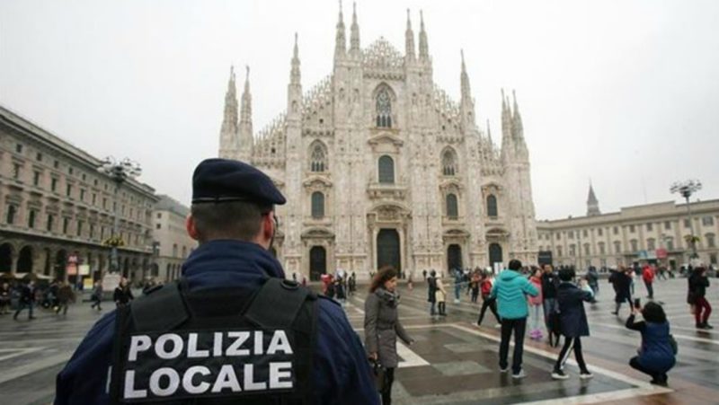 ‘Quiero morir por Alá’: Atacado un policía en Italia