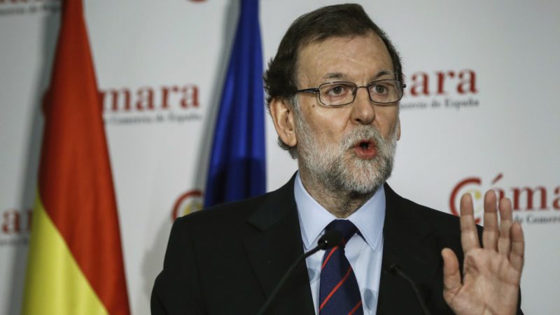 Rajoy no ve motivos para aplicar el 155 pese al desafío de Puigdemont