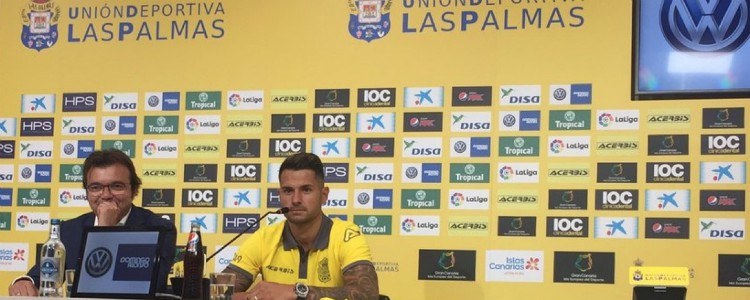 Vitolo se sincera: “Estuve a punto de renovar por el Sevilla”