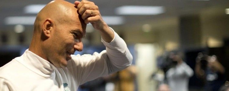 Zidane, contra el vicio de pedir tiene la virtud de inventar