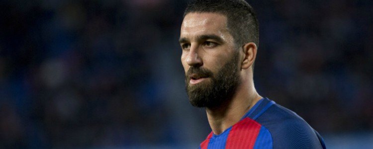 Mercado de fichajes: el Galatasaray pide la cesión de Arda Turan