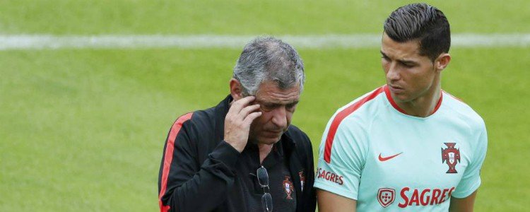 Fernando Santos defiende a Cristiano Ronaldo: “Portugal no juega mejor sin él”