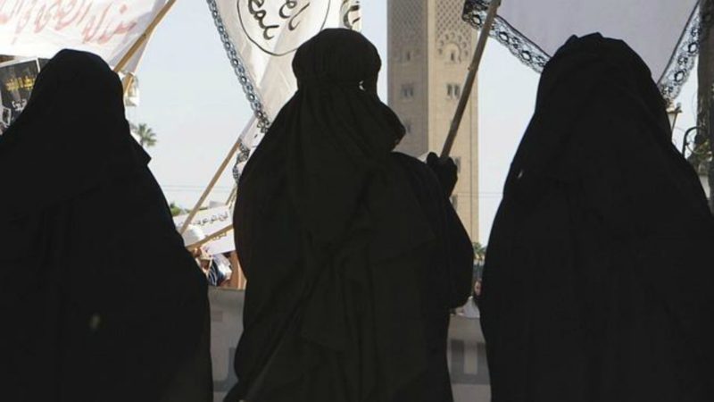 Las mujeres de la yihad: 'Los muyahidines buscan sangre y sexo'