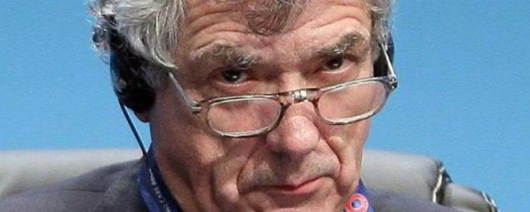 Ángel María Villar, detenido en una operación contra la corrupción en la RFEF