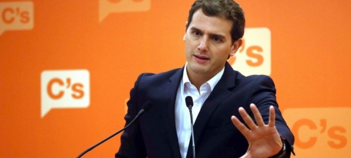 El lío de la bajada de impuestos anunciada por Albert Rivera