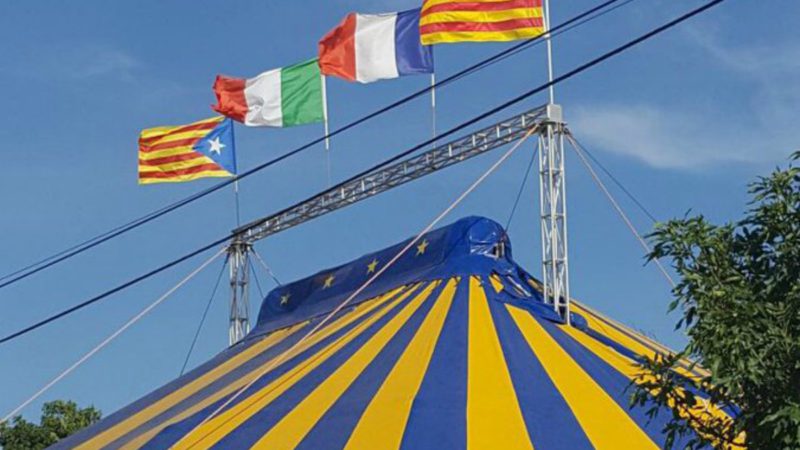 El alcalde de Bolvir (Gerona) obliga a un circo a retirar la bandera de España y colocar la estelada