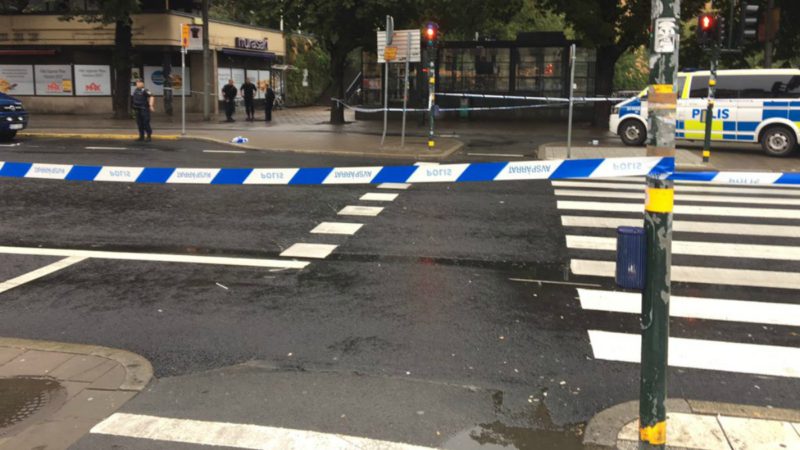 Imagen de la plaza sueca donde se ha producido un ataque a la policía | TERROR EVENTS