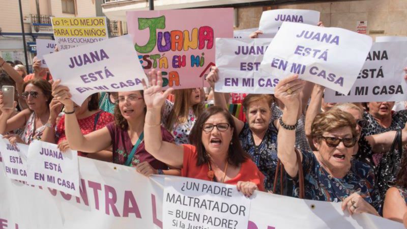 Manifestación en favor de Juana Rivas | EFE