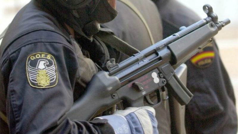 Los policías locales piden patrullar con armas largas ante la alerta islamista