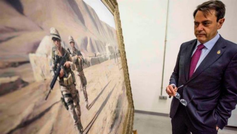 El Gobierno concede la gran cruz del Mérito Militar al pintor Ferrer-Dalmau