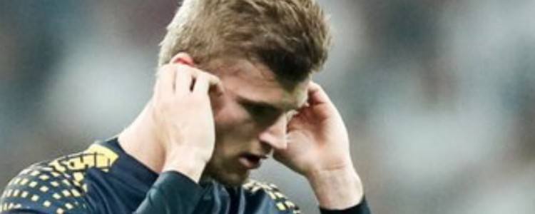 Timo Werner pide el cambio en Estambul… por ¡problemas de audición!