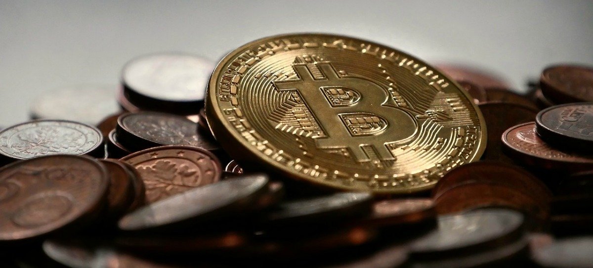 Google prohíbe anuncios de las criptomonedas y Bitcoin se desploma