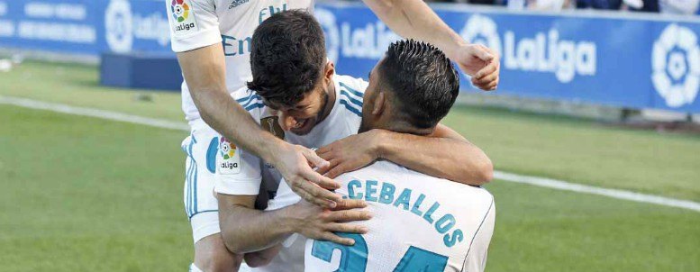 Ceballos saca del bache al Madrid con un doblete ante el Alavés