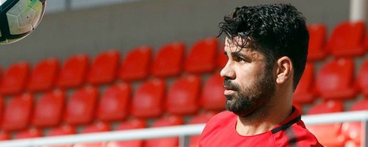 Diego Costa ya suda en los entrenamientos del Atlético con el Profe Ortega