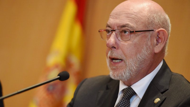 La Fiscalía se querellará contra Puigdemont y todos sus consejeros