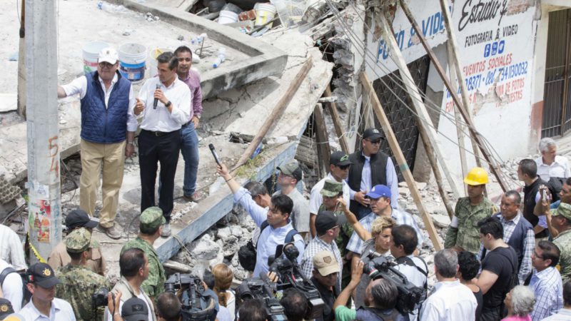 El tiempo se agota para las personas atrapadas por el terremoto de México