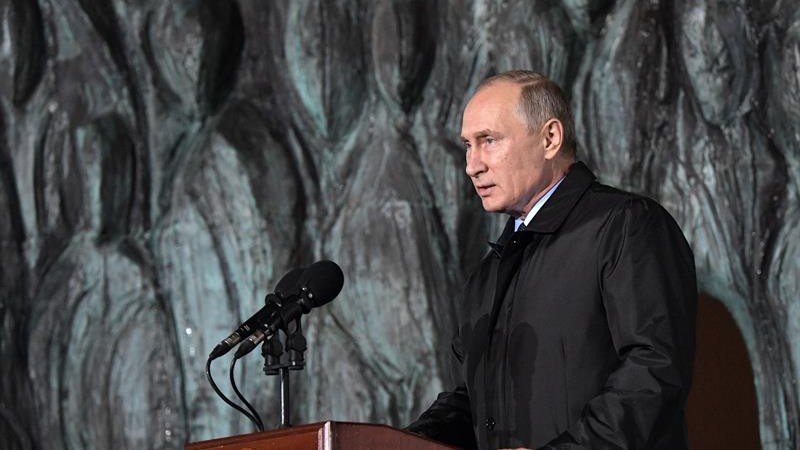 Putin condena la represión política llevada a cabo por la URSS
