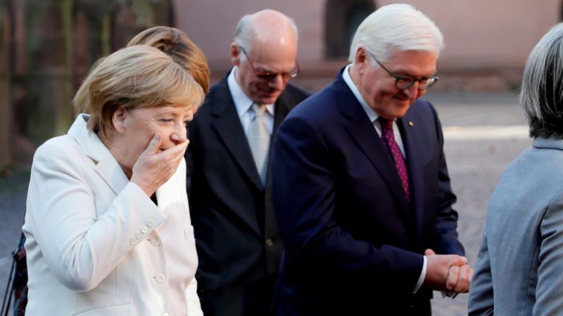 El presidente alemán exige a Merkel endurecer la política de refugiados