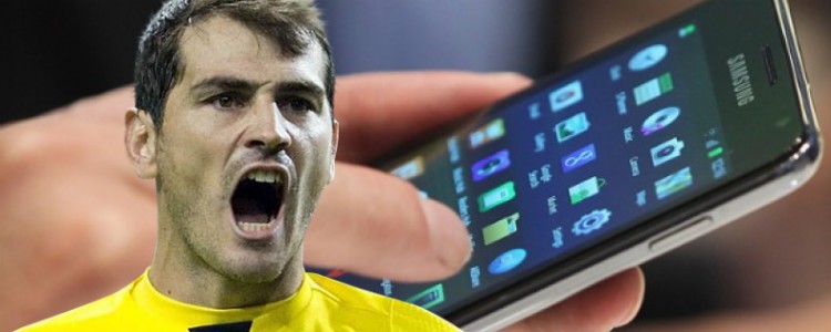 Casillas, castigado con la suplencia en el Oporto por uso excesivo del móvil