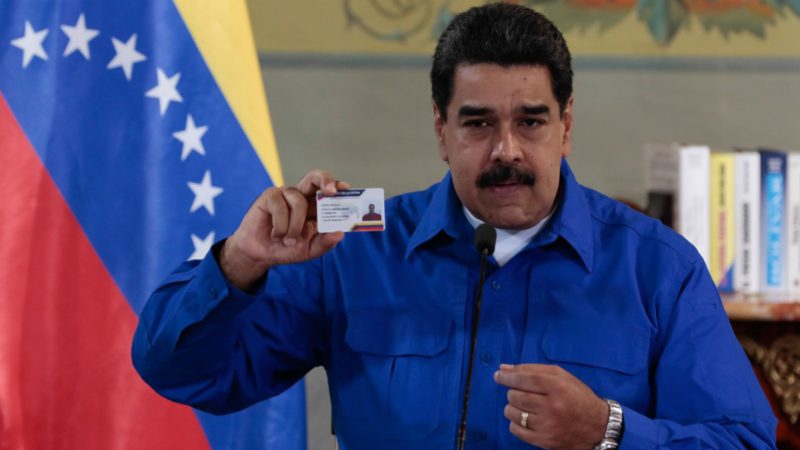 Un prestigioso académico pide una 'intervención militar' contra Maduro