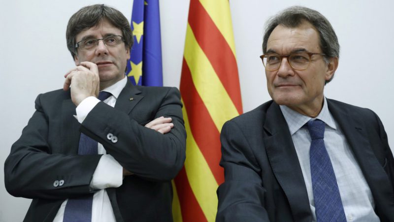 Puigdemont anuncia que declarará la independencia 'en los próximos días'
