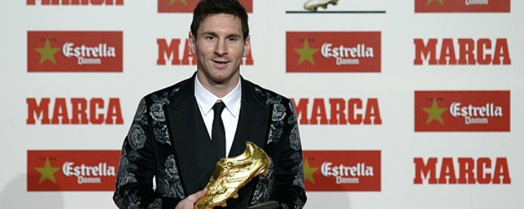 Messi recibe la Bota de Oro sin hacerse la foto de la renovación