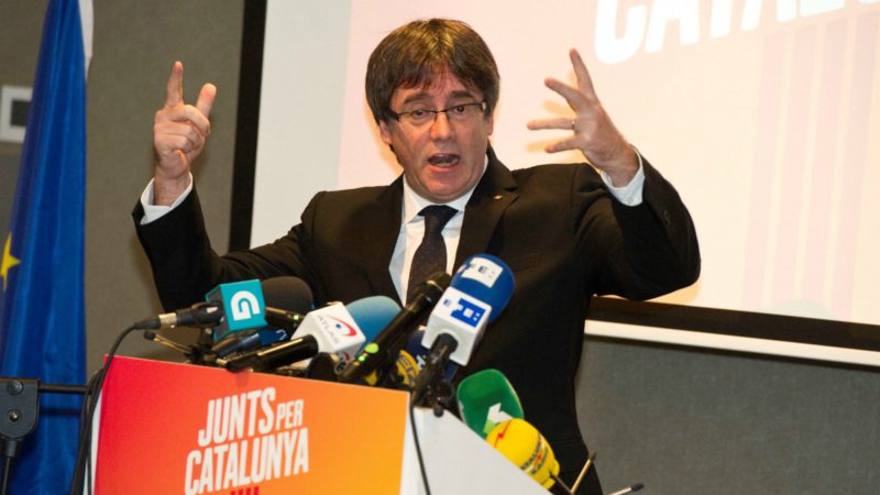 El golpista Puigdemont reclama igualdad de condiciones para concurrir al 21-D