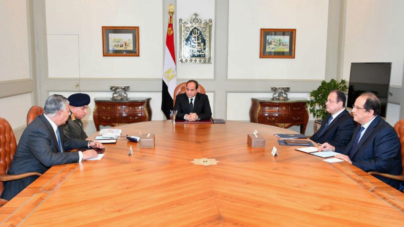 Al Sisi promete venganza 'brutal' por las víctimas del atentado en Egipto