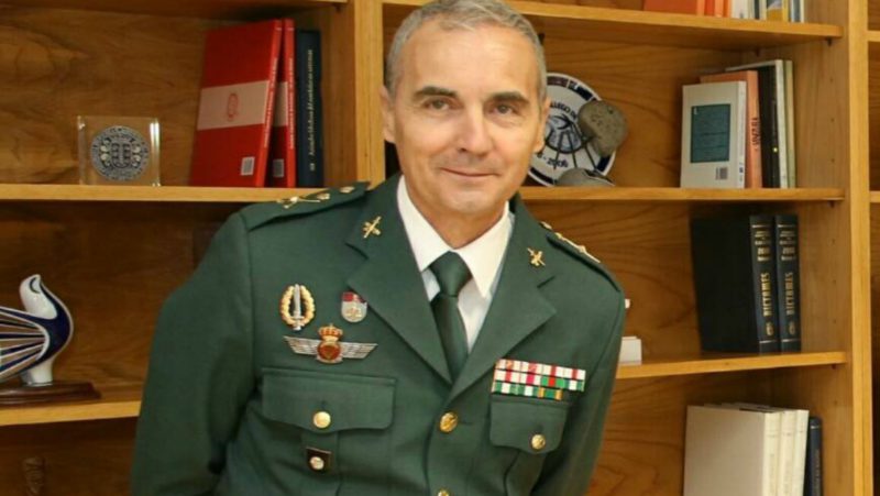 Los gitanos nombran patriarca al general jefe de la Guardia Civil en Galicia