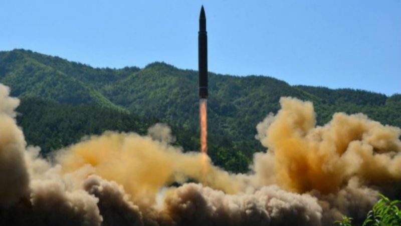 Corea del Norte dispara un nuevo misil balístico