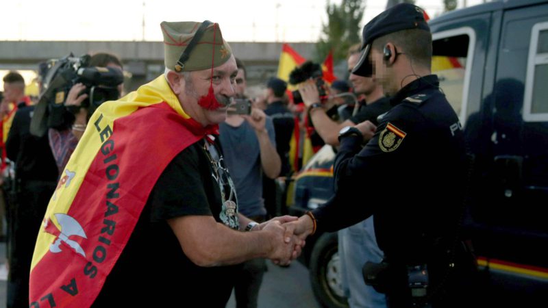 Interior inicia un nuevo relevo de policías y guardias civiles en Cataluña