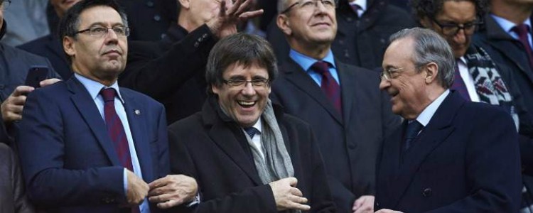 Puigdemont y Junqueras dan la victoria al Barça en el Clásico