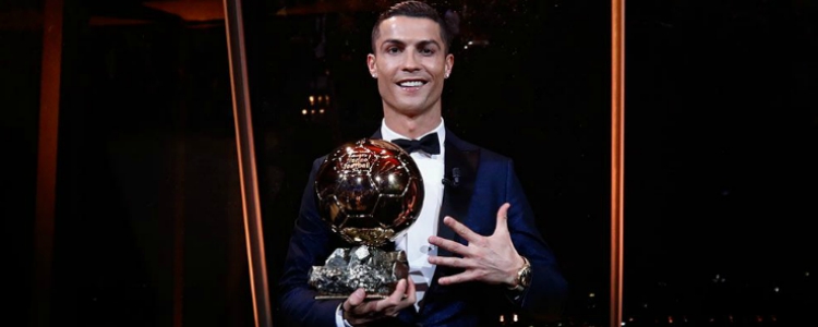 Cristiano Ronaldo gana su quinto Balón de Oro por delante de Messi y Neymar