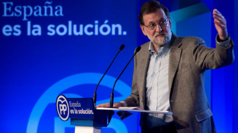 Rajoy, en la inauguración del AVE: 'Se han vendido 4.700 tickets de avión'