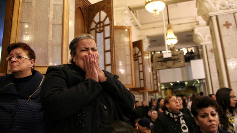 El Estado Islámico reivindica el atentado en una iglesia copta en Egipto