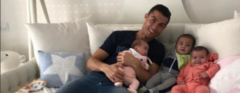 Cristiano responde a la Justicia: “Estoy preso de estos bebés tan lindos”