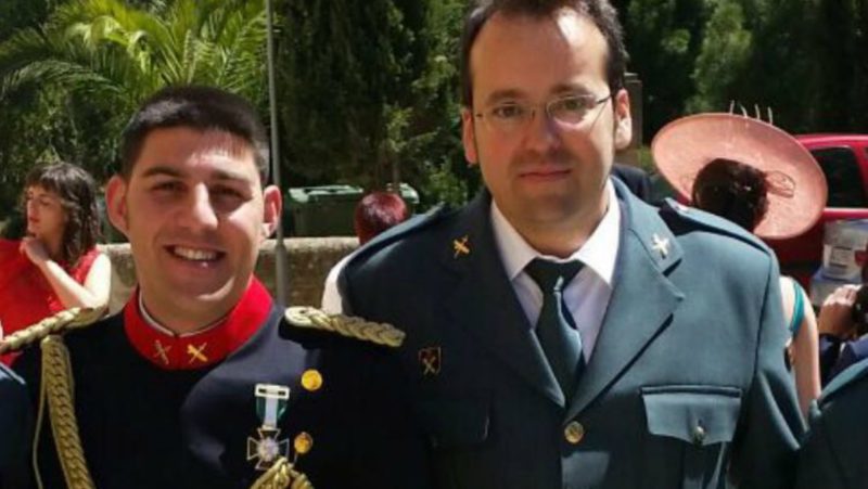 Agentes piden investigar los chalecos de sus compañeros asesinados en Teruel
