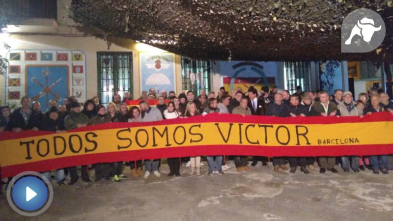 Los legionarios de Barcelona cantan el 'Novio de la Muerte' en honor a Laínez