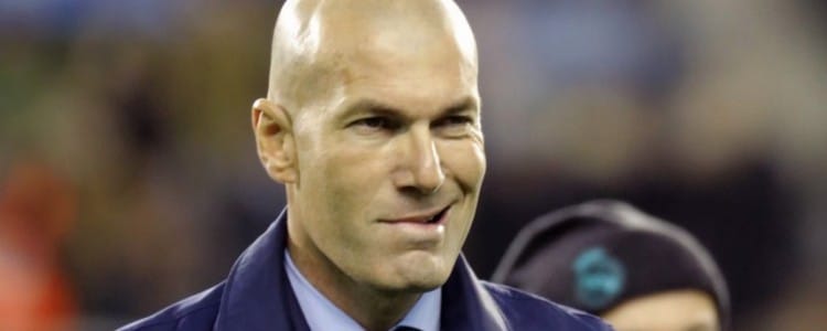 Zidane, déjate de milongas y haz una revolución en el once