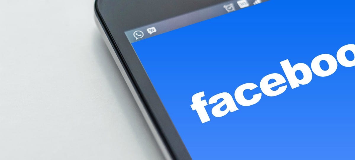 Facebook renoce que robaron los datos de hasta 136.000 españoles