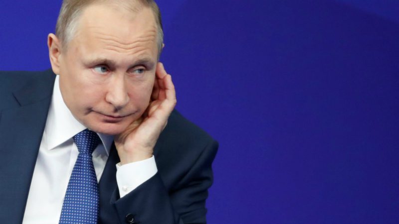 Putin ve 'poco amistoso' que EEUU publique una lista de 210 'oligarcas' rusos