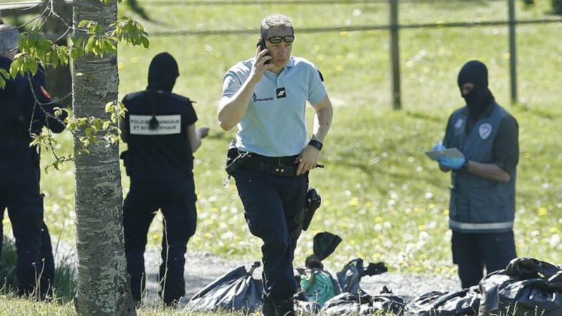 Descubren un zulo de ETA con explosivos y detonadores en Francia