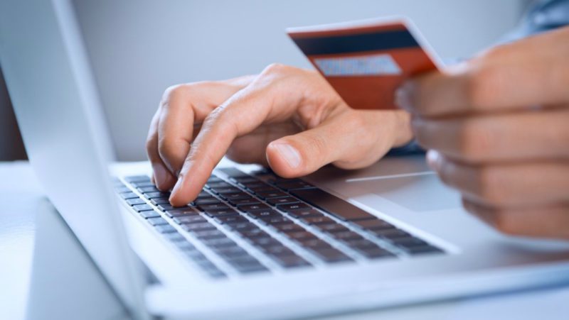 Diez trucos para evitar estafas en las compras por Internet