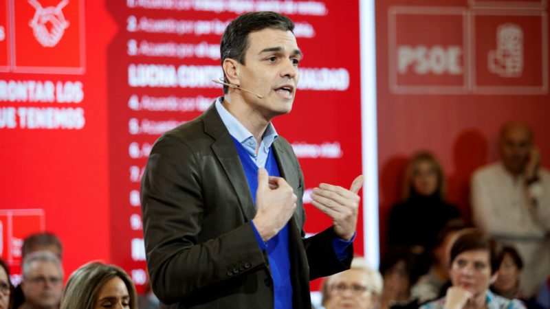 El PSOE aprueba sus nuevos estatutos con la ausencia de barones críticos