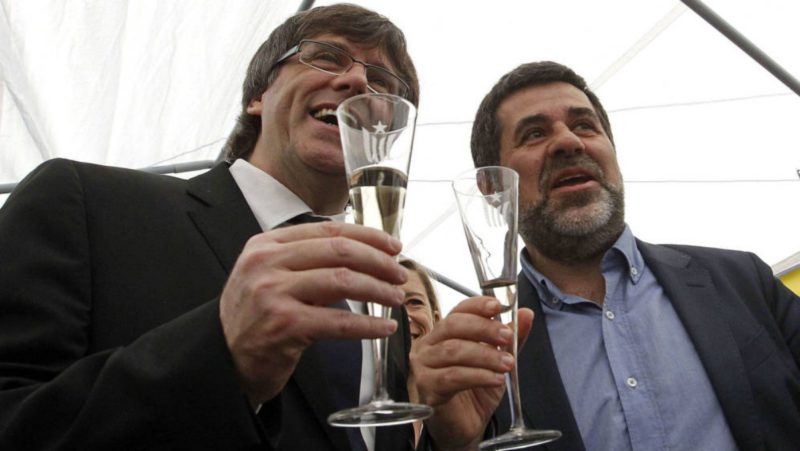 Puigdemont y Sánchez ‘reaparecen’ para impulsar un movimiento transversal