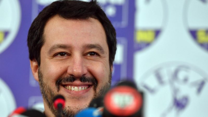 Salvini responde al estilo Trump a Francia: "¡Antes, los italianos!"