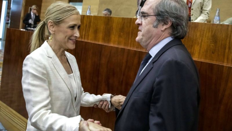 El PSOE anuncia una moción de censura contra Cifuentes si no dimite