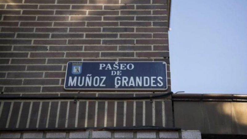 Admitido un recurso contra el cambio de nombre del Paseo de Muñoz Grandes