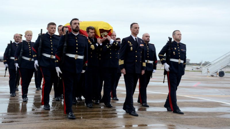 Llegan a España los restos del oficial de la Armada muerto en la Antártida